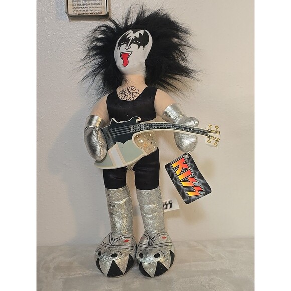 HTF-2005 KISS 15.5” ACTION FIGURE GENE SIMMONS DOLL W/BASS ROCK n ROLL PLUSH - Picture 1 of 8